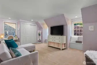 Upper level bedroom #2