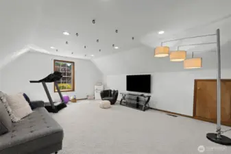 Flexible bonus room above garage could be used as a 5th bedroom with potential future bathroom