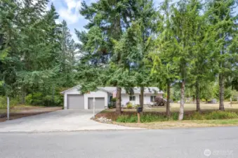 Experience country living at its best in this beautifully remodeled home!