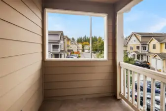 Nice Balcony for BBQing or watching Sunsets