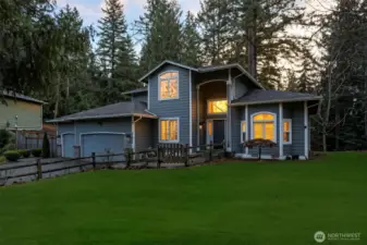 frontWelcoming curb appeal from the front of this home, perfectly situated at the end of a quiet cul-de-sac in the desirable Quail Creek neighborhood.