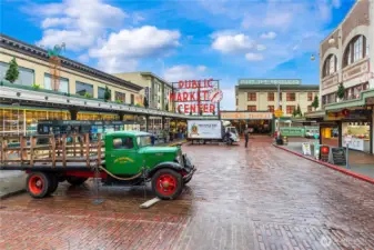 Plenty of dining and entertainment options right outside your door.