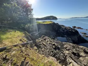 Medium bank water access