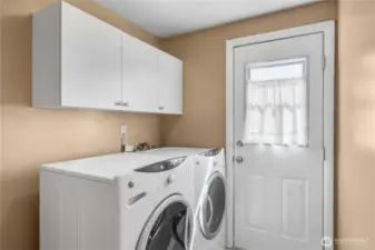 Laundry/mud room with ample storage!