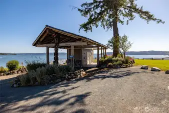 Hope Island Beach Club