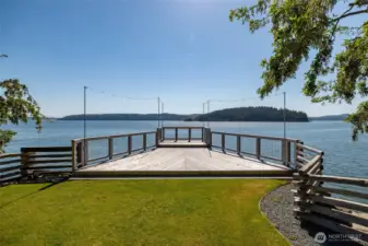 Hope Island Beach Club