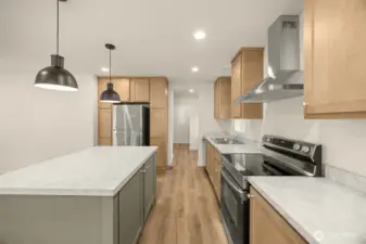 Beautiful kitchen with brand-new appliances