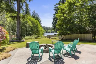 Over 600 sqft of patio space and plenty of lawn to play! PLUS your own private access to Lake Symington FUN  !
