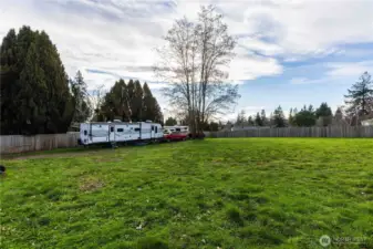 There is SO much space on this back lot. Use it how you wish: build a second home, ADU, or use it to park your toys or have a HUGE garden!