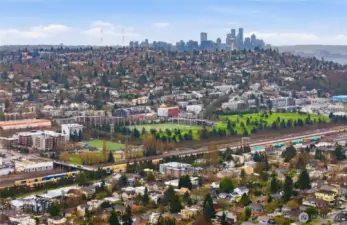 Six minutes away from Interbay Golf Center.