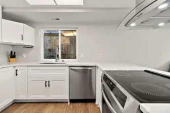 New Kitchen Cabinets