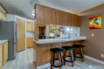 Kitchen w/eating area