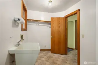 Mudroom and Laundry
