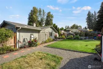 Side yard! Look how clean and neat