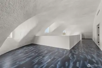 loft upstairs