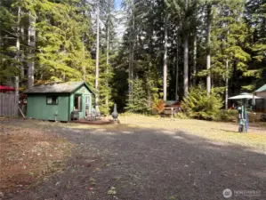 Welcome to your getaway at Lake Cushman! This is the perfect spot to launch your next adventure.