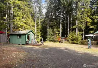 Welcome to your getaway at Lake Cushman! This is the perfect spot to launch your next adventure.