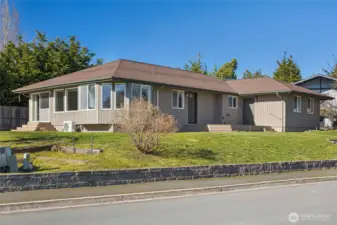 Sunny in town location, single level home