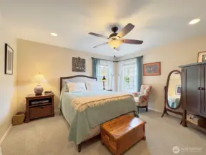 Large Main bedroom