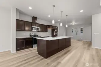 Photographs are for illustrative purposes only. Features, finishes, interior/exterior colors, landscaping and floorplan shown may vary from actual homes built.