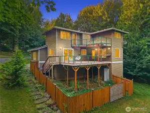 Tons of outside space to entertain or just enjoy nature!