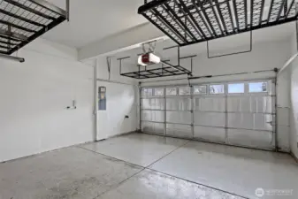 Heavy-duty storage selves