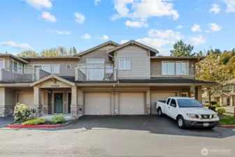 Welcome home! Tucked in a quiet community with lush greenery and charming curb appeal.