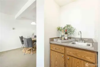 Wet bar