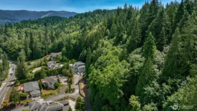 Strawberry Shore neighborhood has less than a dozen homes