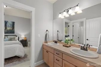Shared bathroom easily accessible from all upstairs bedrooms.