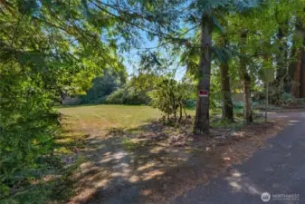 Access from 107th Ave SE