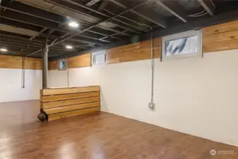 840 sq ft in basement with laundry area there also. Lots of possibilities for this huge open space. Think office, excercise room, rec rm, theatre room, ect.