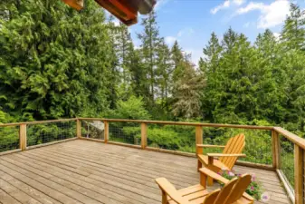 Elevated and surrounded by trees and birdsong it is so peaceful here.