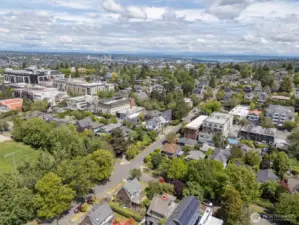 One block from all that Queen Anne Ave has to offer