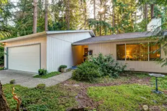 The Current owners have loved living here for 33 years.  Lots of pride in ownership!  If they could take it with them they would.  This home lives large with  space for everyone.