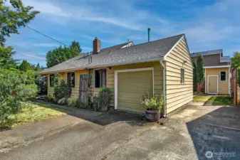 Ample parking and a multipurpose 400 sf garage