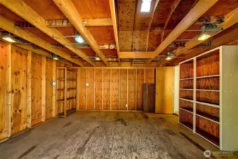 Artist studio or gym?  How would you use it?