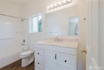 Full bath upstairs