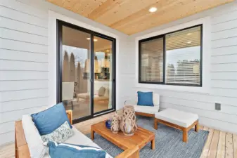 Photos of a 2703 Model Home at another community. Details will vary