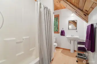 Full bath upstairs