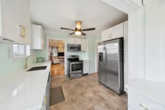 Stainless steel appliances all included!