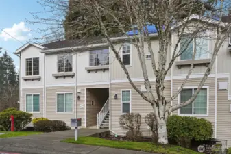 Top left end-unit with territorial views