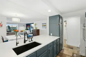 New slab quartz counters