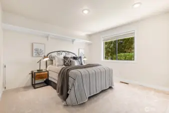 2nd Upstairs Bedroom