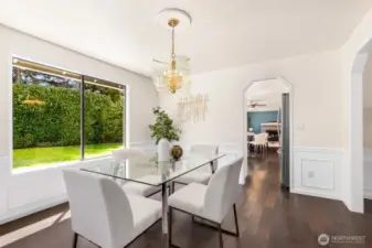 Beautiful picture windows to private backyard