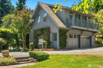 Guest house and detatched garage