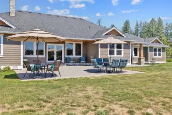 Enjoy dinners outside in the summer!! This a gorgeous patio!