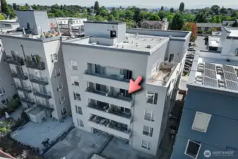 #506 is a south-western facing unit on the 5th floor.