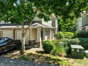 So conveniently located - this 1,000 square foot town home is perfect for the commuter!!