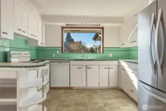 Kitchen time machine -original cabinets and tile!